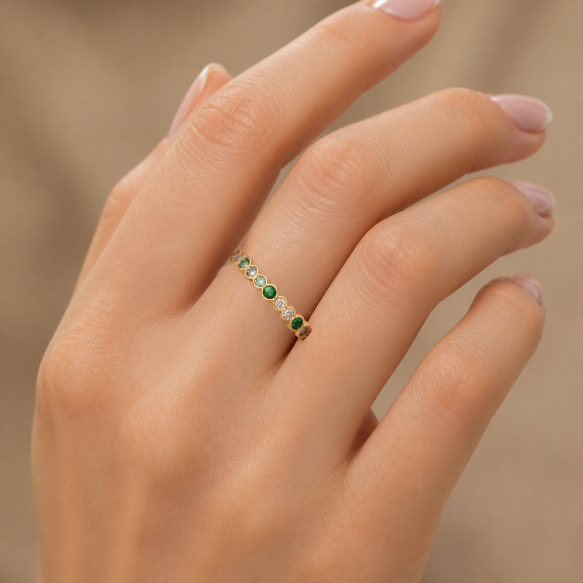 Anel Folheado a Ouro 18k e Prata Com Cristais
