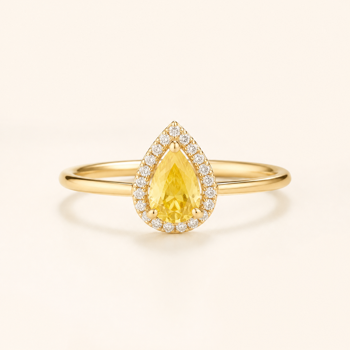 Anel Folheado a Ouro 18k Design Gota Cravejada