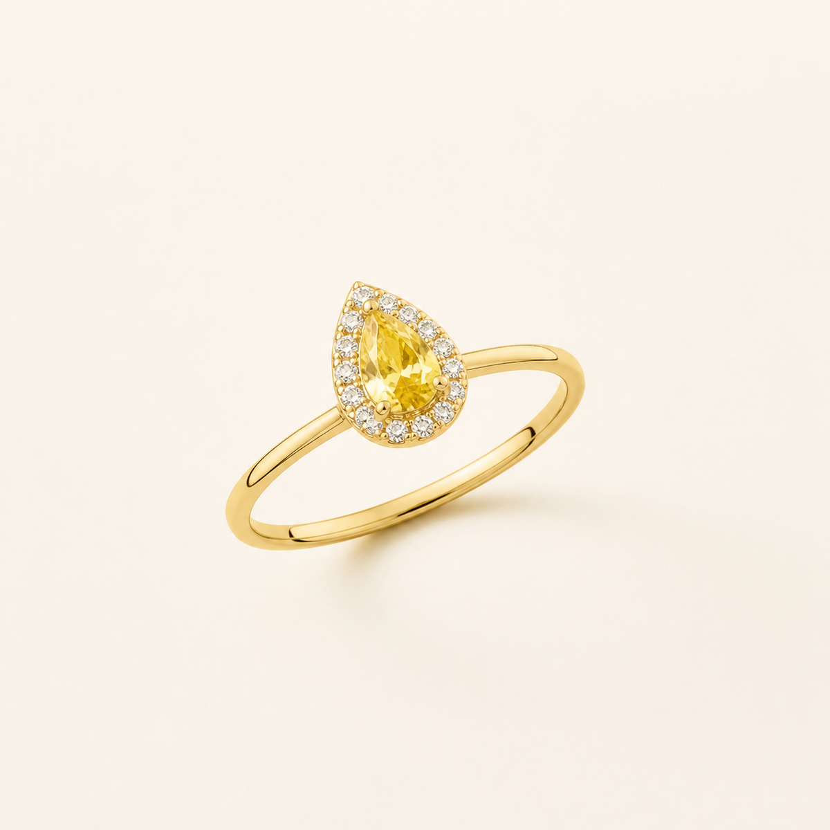Anel Folheado a Ouro 18k Design Gota Cravejada