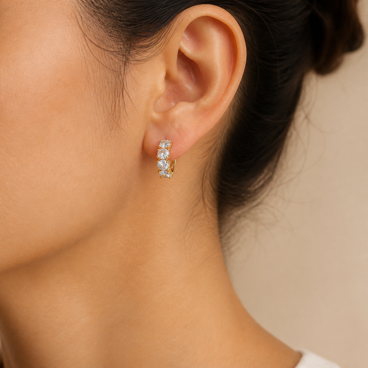 Piercing Folheado a Ouro 18k e Prata Design Cristais