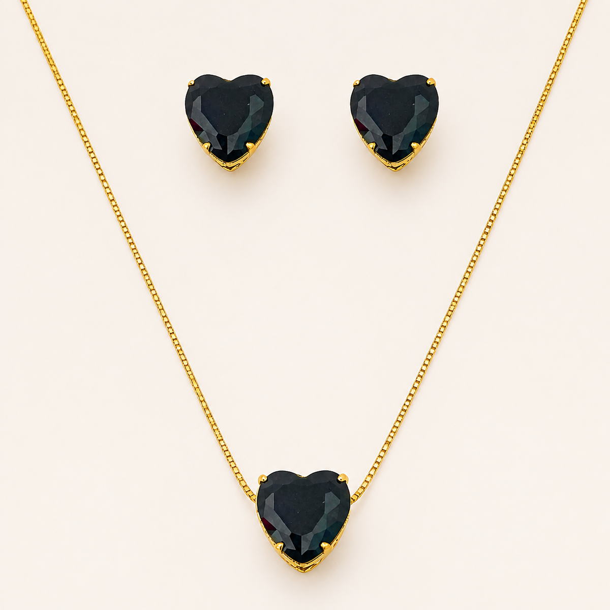 Conjunto Colar e Brinco Folheado a Ouro 18k e Prata Ponto de Luz Coração - Preto