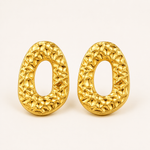 Brinco Folheado a Ouro 18k Oval Martelado Vazado