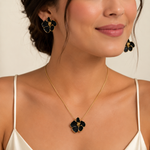 Conjunto Folheado a Ouro Colar e Brinco Flor Esmaltada Preta