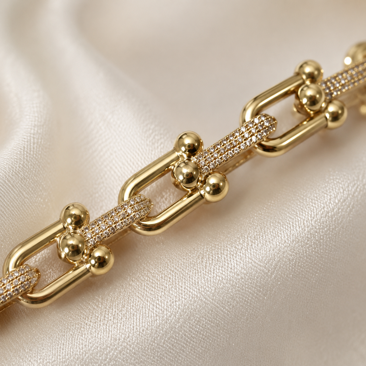 Bracelete Folheado a Prata 925 Elos Cravejados com Zircônias