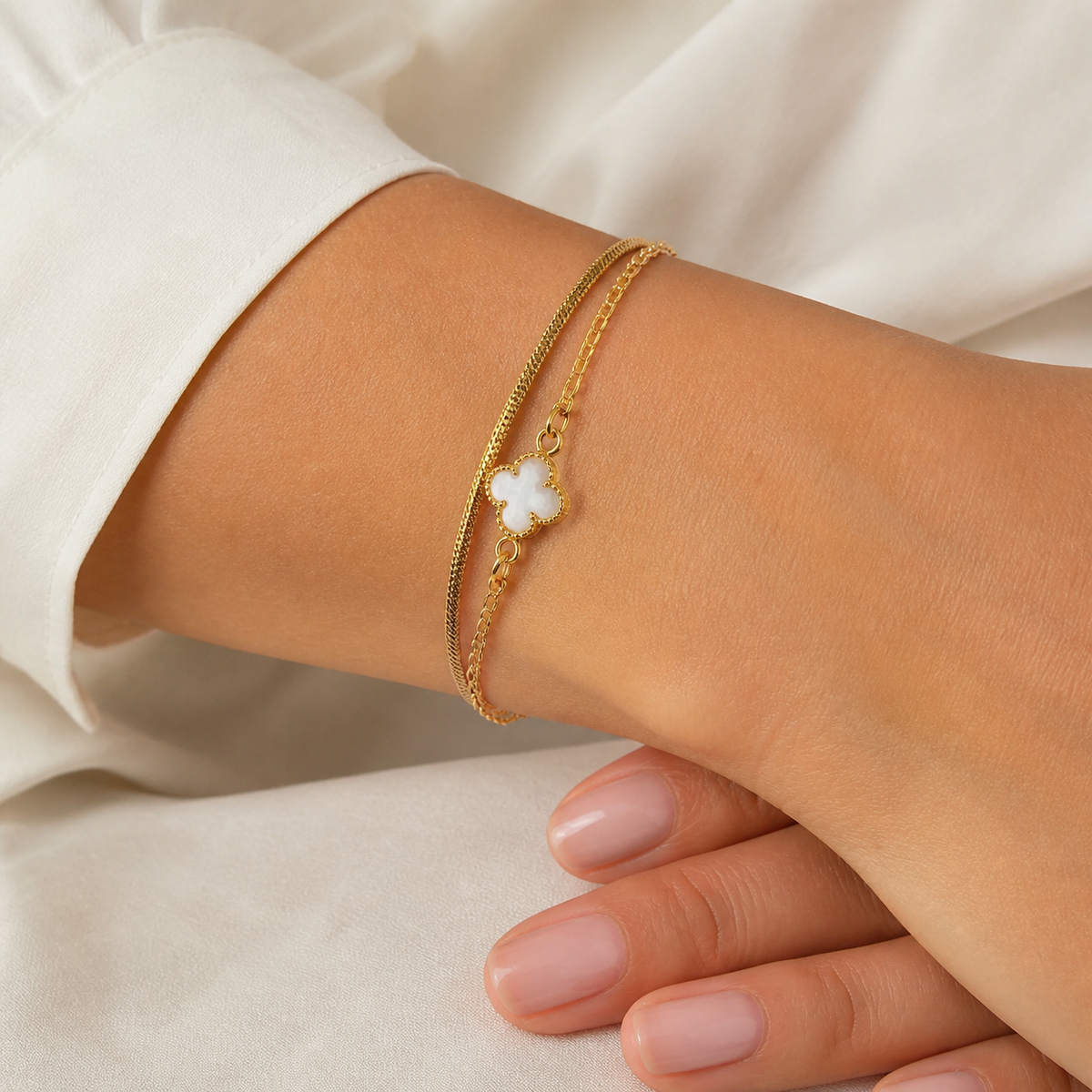 Pulseira Duplo Folheada a Ouro 18k Fita Laminada e Inspiração Virginia