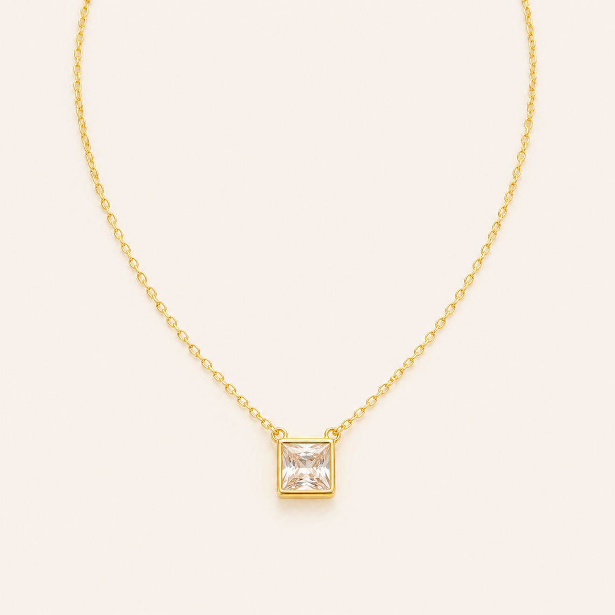 Colar Folheado Ouro 18k Quadrado de Cristal