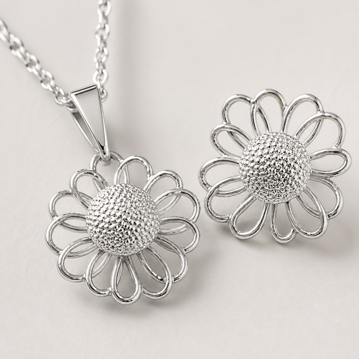 Conjunto Colar e Brinco Folheado a Prata 925 Flor com Esfera Central