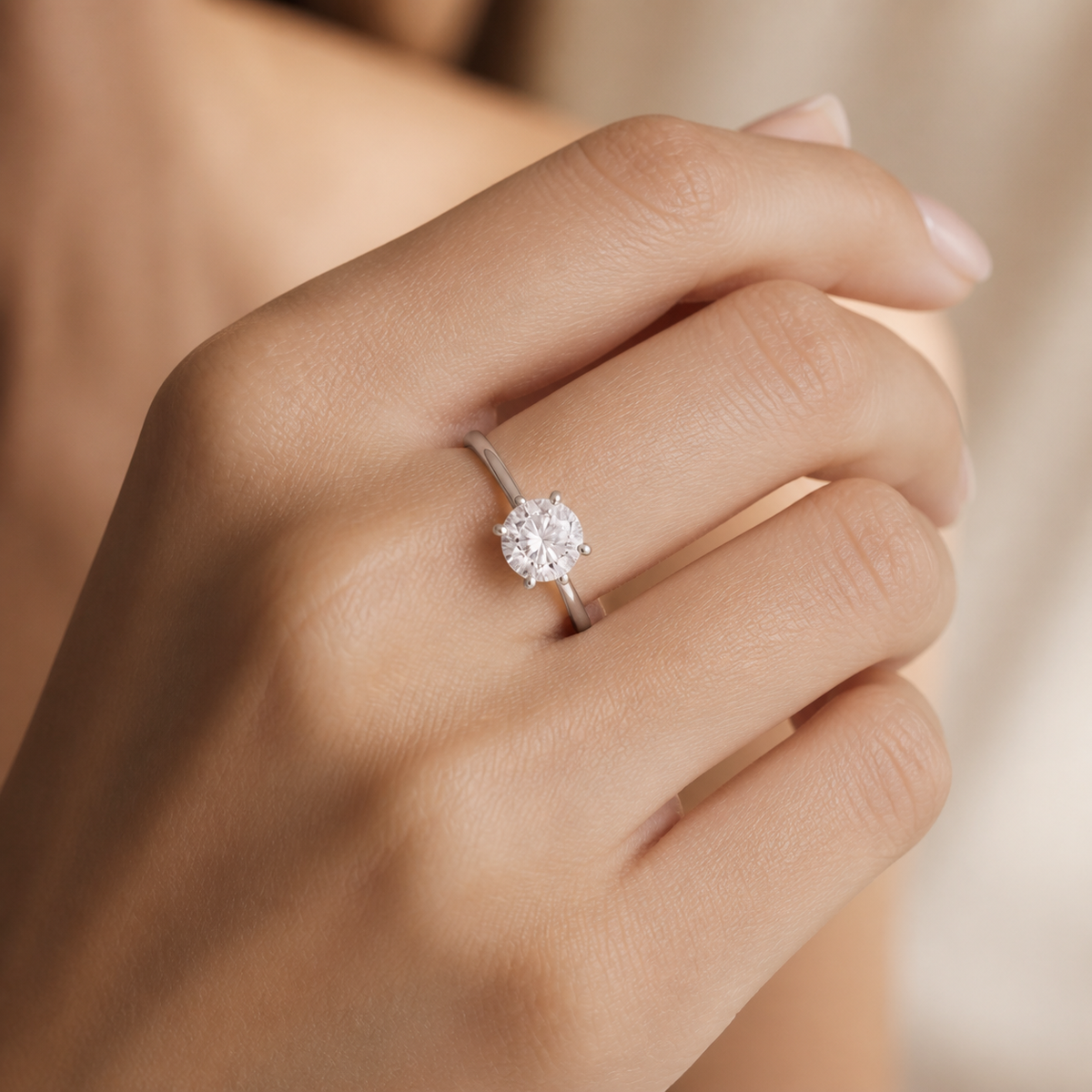 Anel Virginia Zircônia, Folheado a Ouro 18k, Prata 925 e Diamante - 8mm - Cristal