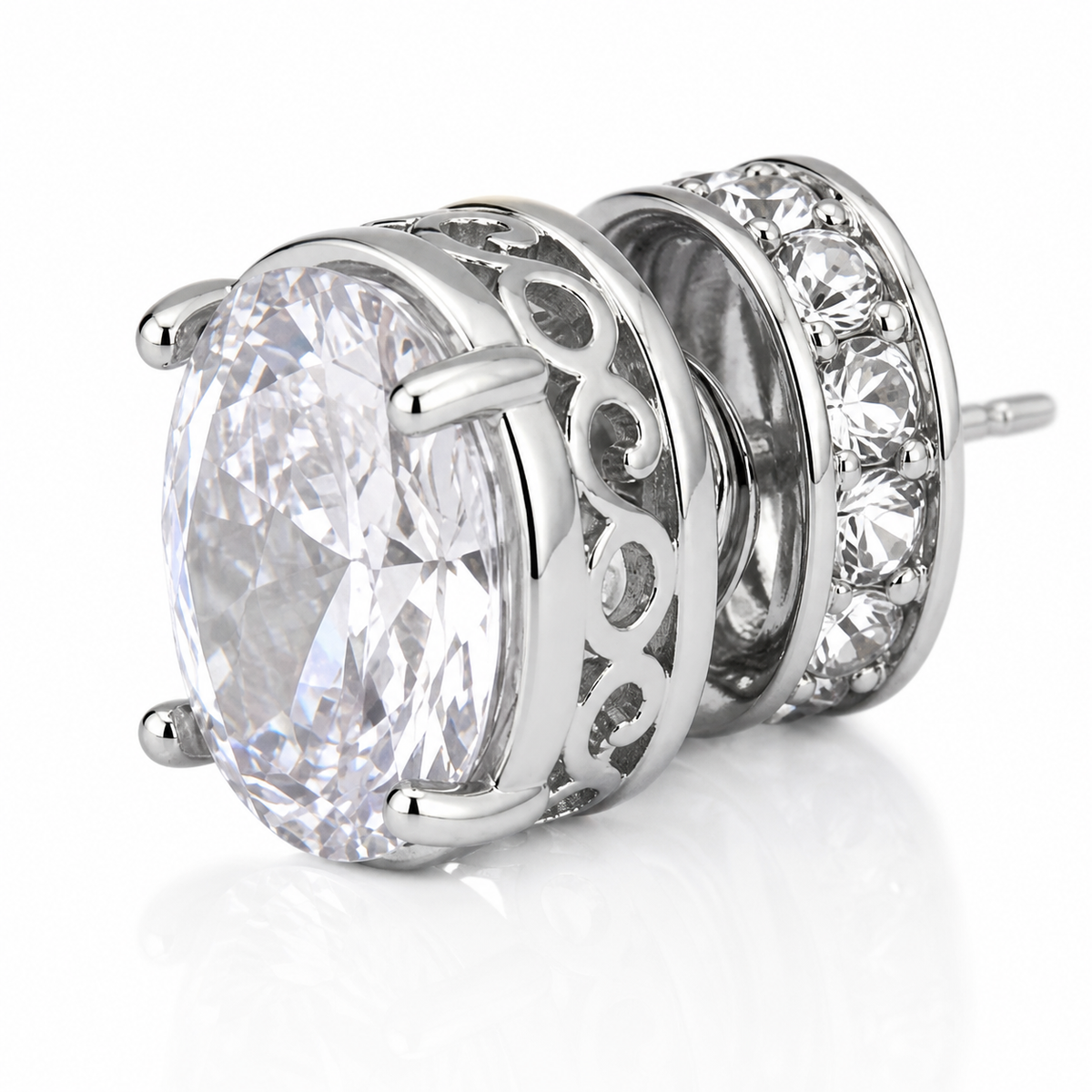 Brinco Folheado a Ouro 18k e Prata Oval de Cristal