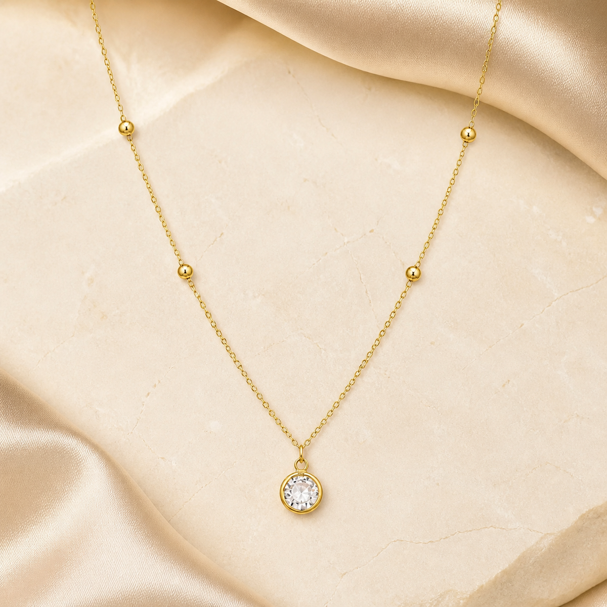 Choker Folheado a Ouro 18k Esferas e Ponto de Luz