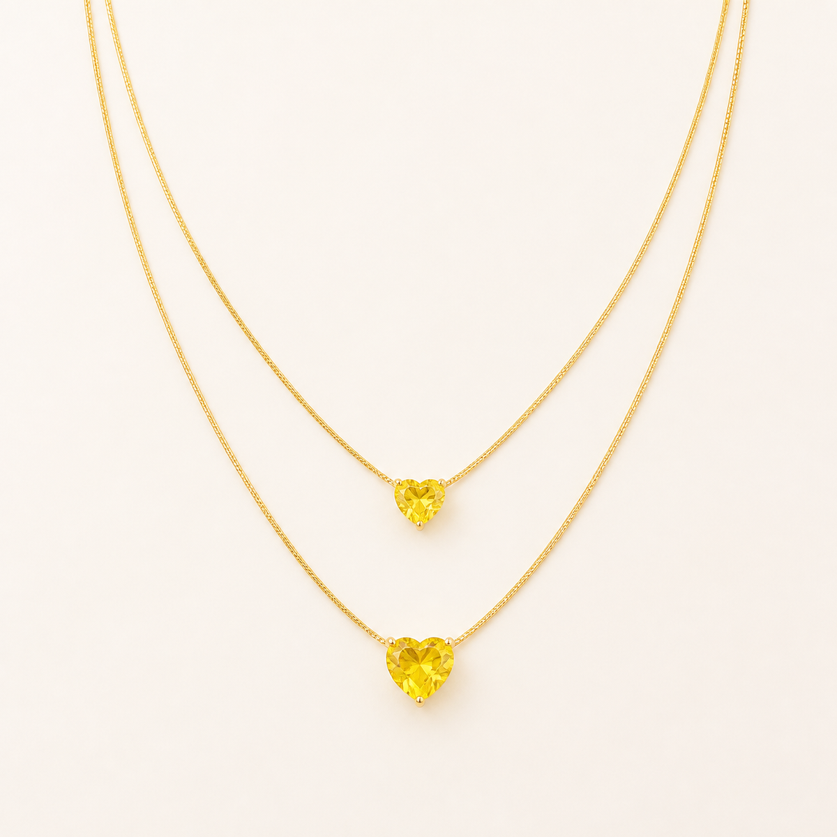 Colar Duplo Folheado a Ouro 18k Corações de Cristal Amarelo
