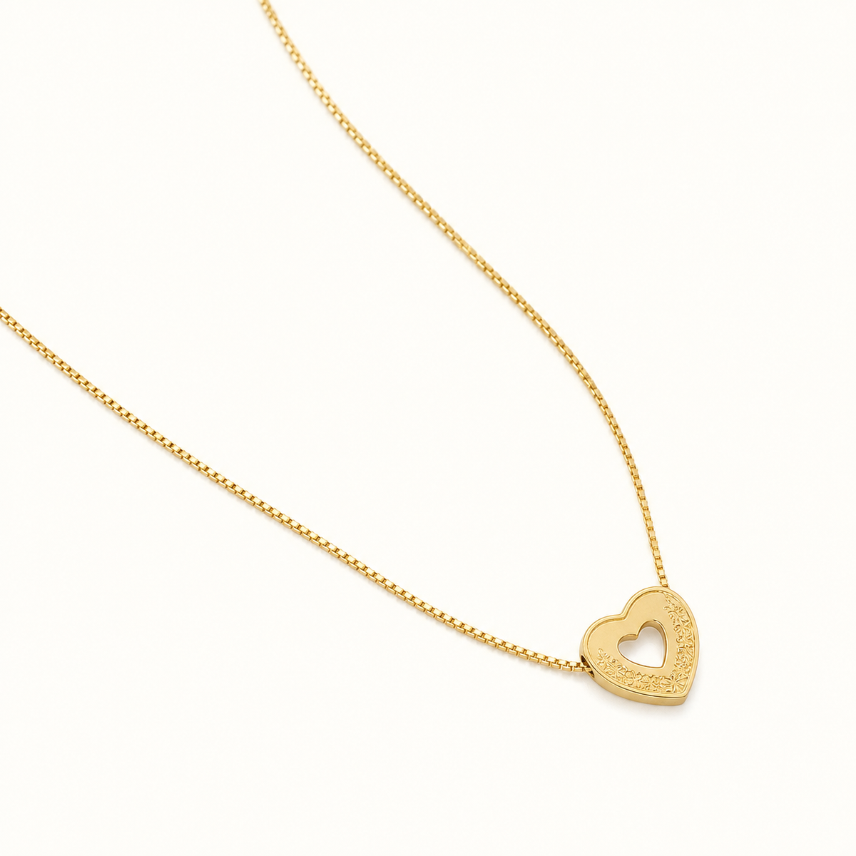 Colar Folheado a Ouro 18k Veneziana Pingente Coração