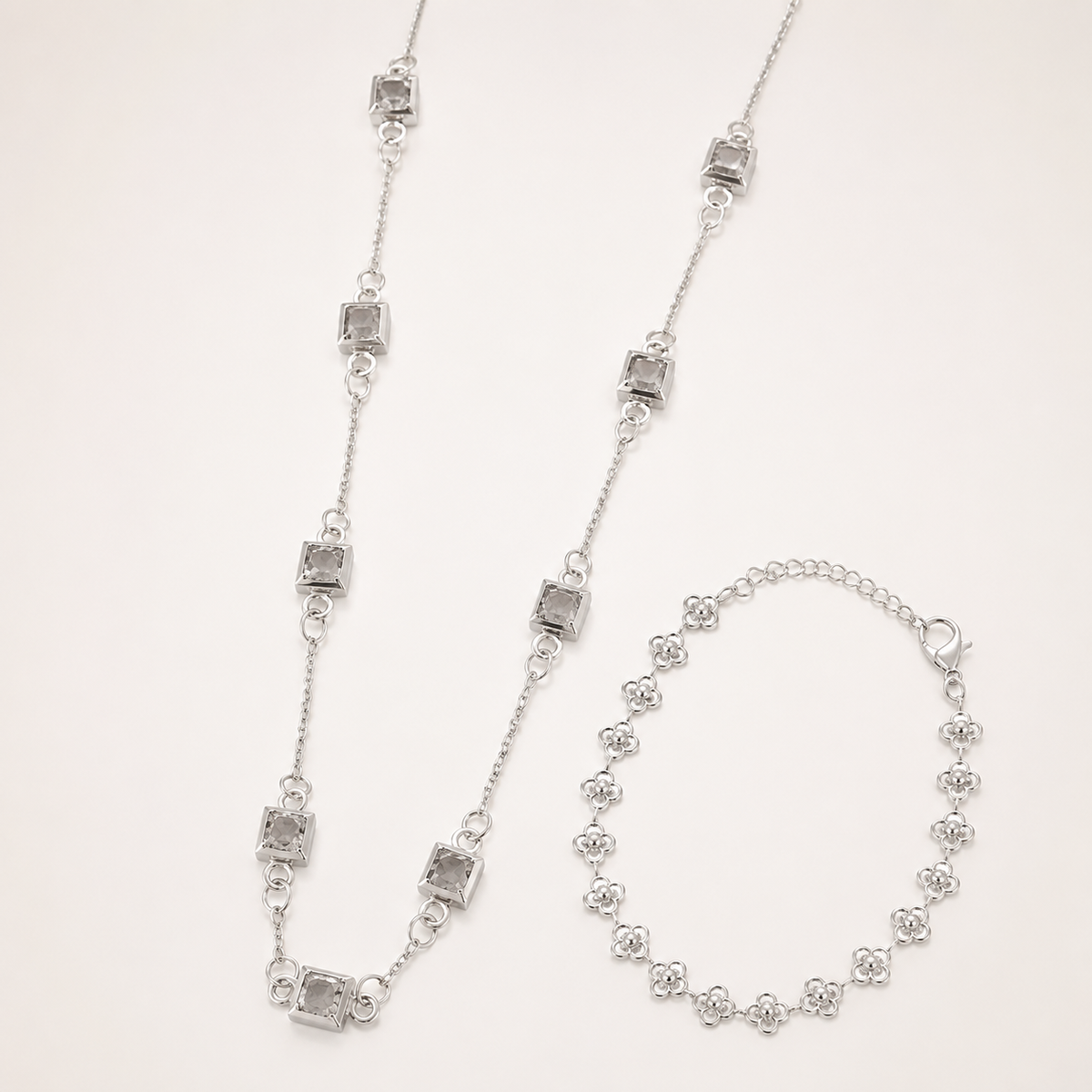 Conjunto Colar e Pulseira Folheado a Prata 925 Flores e Quadrados