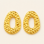 Brinco Folheado a Ouro 18k Oval Martelado Vazado