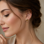 Brinco Folheado a Ouro 18k Coração Cravejado com Cristal Champagne