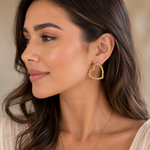 Brinco Folheado a Ouro 18k Argola Coração Texturizado