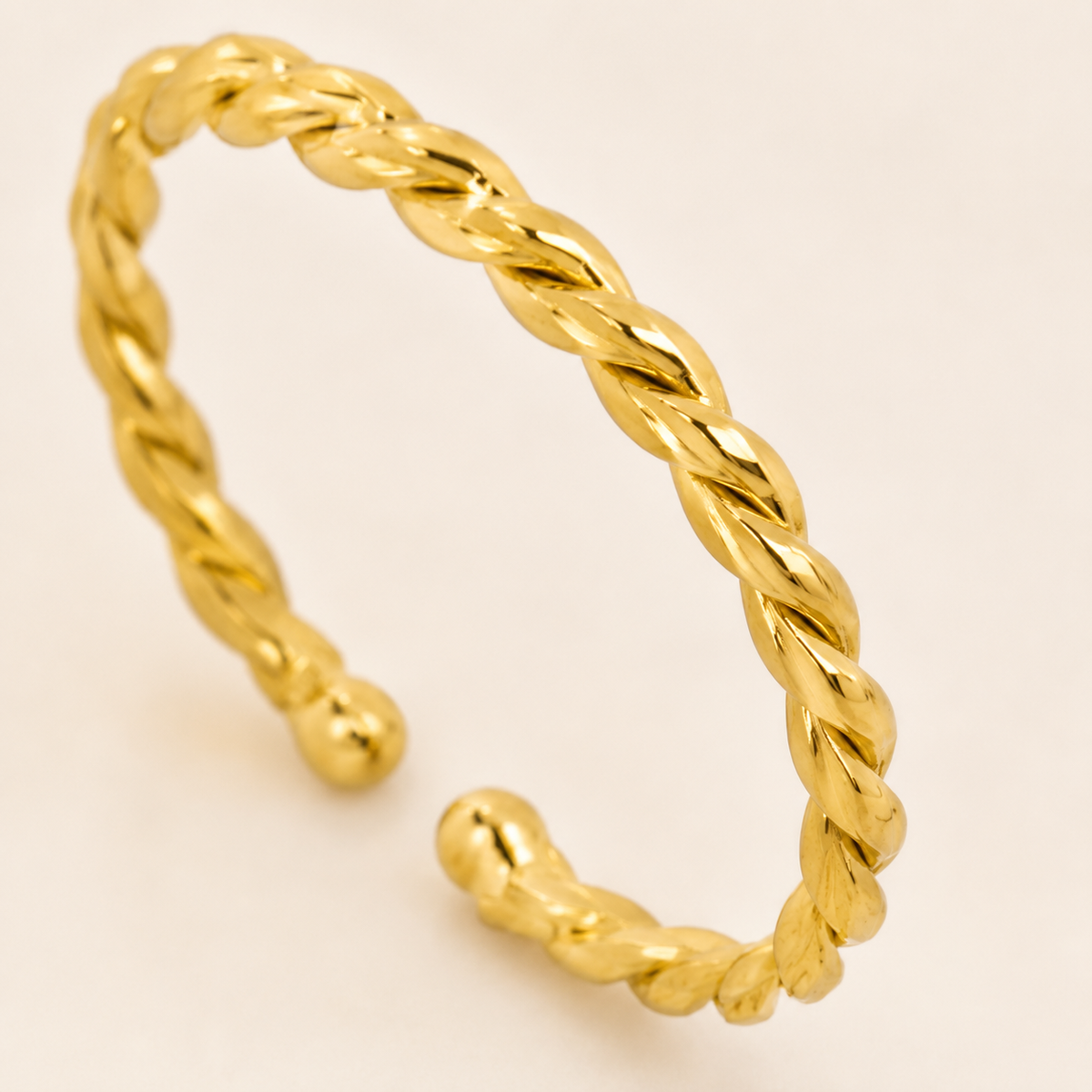 Anel Folheado a Ouro 18k Design Trançado
