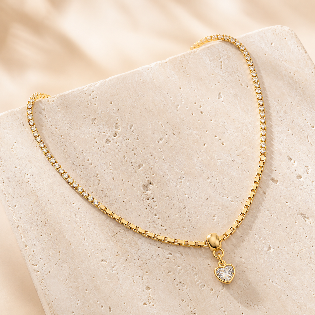 Colar Folheado Ouro 18k Cordão de Zircônia com Coração Cristal